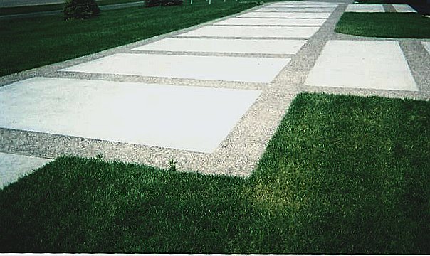 exposed aggregate borders driveway